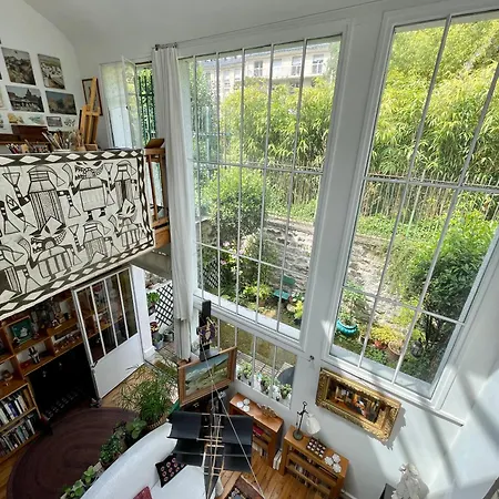 Artist House ; Private Courtyard, Center